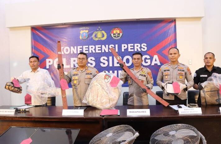  Polres Sibolga Ungkap Dua Kasus Curat, Enam Tersangka Diamankan
