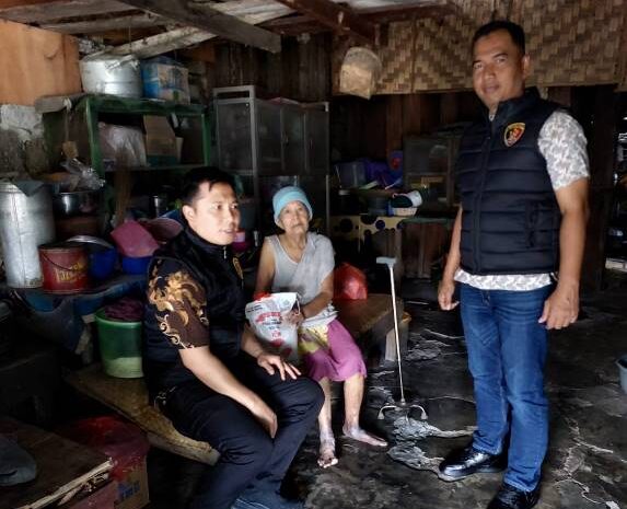  Sat Reskrim Polres Batu Bara Gelar Jumat Berkah, Salurkan Sembako Untuk Dhuafa