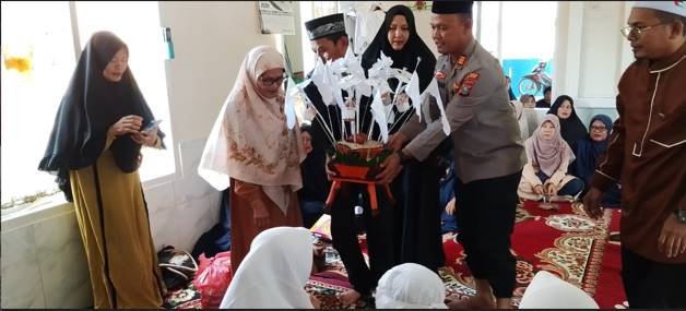  Kapolsek Air Putih Hadiri Tepung Tawar 6 Calon Haji Desa Sipare-pare