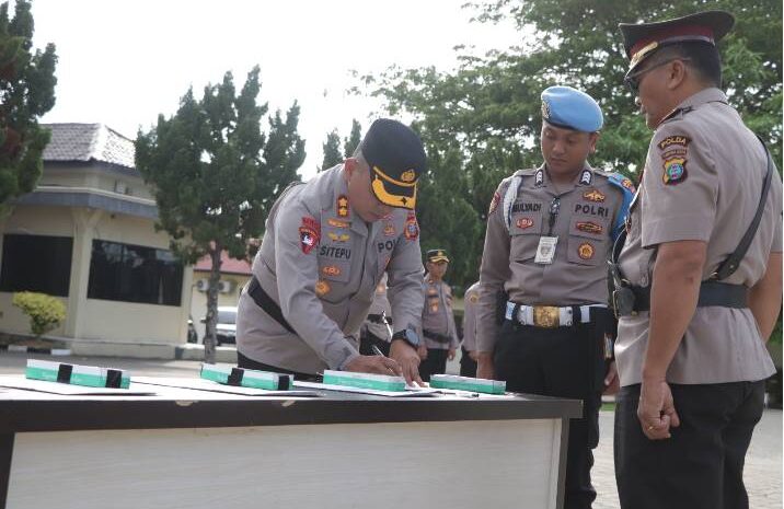  Kapolres Sergai Pimpin Upacara Sertijab Sejumlah Pejabat Utama