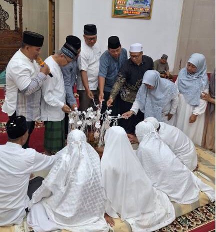  PTPN IV Reg II Gelar Tepung Tawar, Doakan 5 Calon Jamaah Haji Kebun Pasir Mandoge