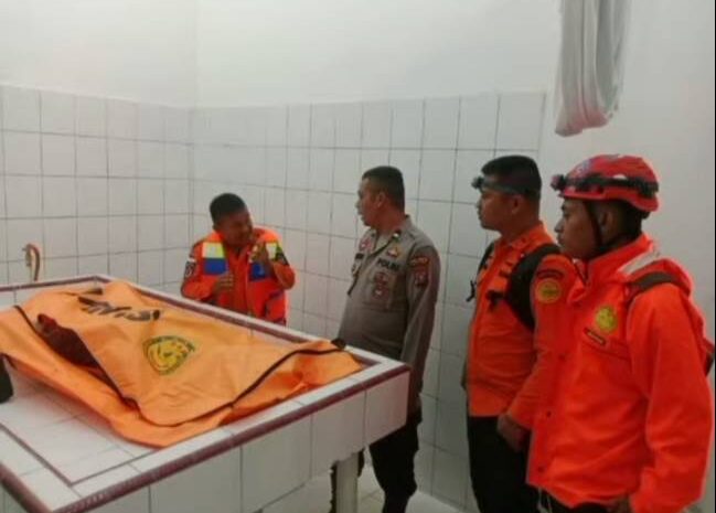  BPBD, Basarnas, TNI, Polri dan Masyarakat Berhasil Evakuasi Korban Hanyut
