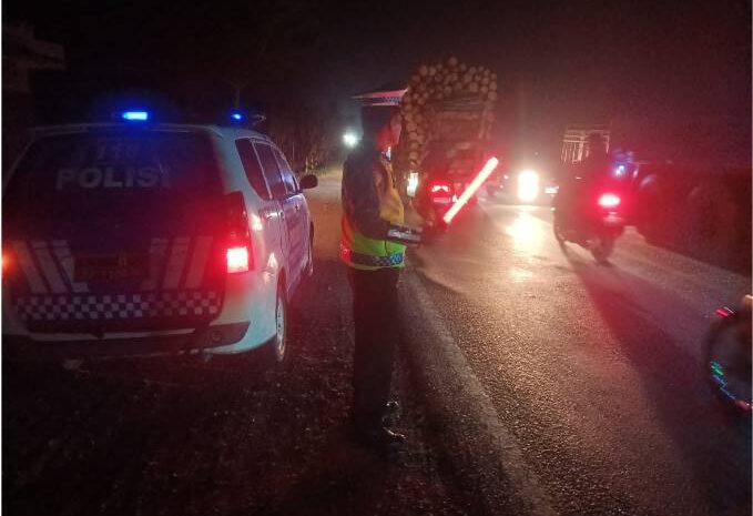  Tujuh Personel Satlantas Gelar Blue Light, Sasar Jalinsum Labuhan Ruku Hingga Simpang Gambus