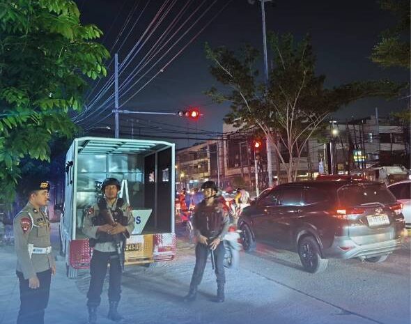  Patroli Blue Light Satuan Brimob Polda Sumut Intensif Sisir Kota Medan, Perkuat Keamanan dan Cegah Aksi Kriminalitas Malam Hari