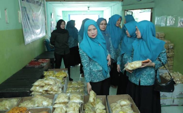  Menuju Lomba UP2K PKK Sumut, Ketua TP PKK Asahan Pantau Kesiapan Kelurahan Sentang