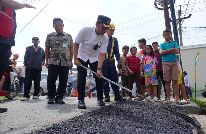  Bukan Sekadar Janji, Wali Kota Medan Segera Eksekusi Jalan Rusak di Marelan, Dua Titik Langsung di Beton Bulan Ini