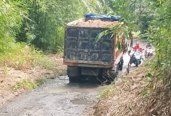  Proyek PIC Diduga Gunakan Tanah Timbun Ilegal, Aktivitas Galian C Tanpa Izin Disorot di Namorambe
