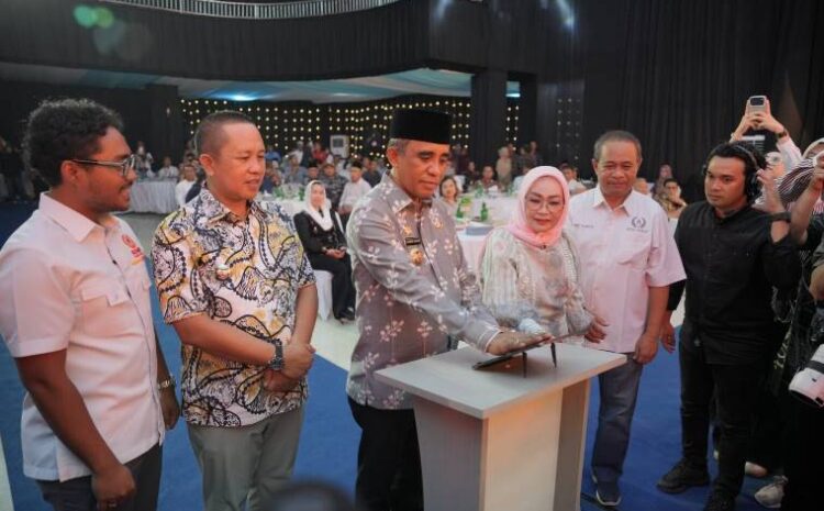  Gubernur Anwar Hafid Bersama Bupati. Morowali Launching Logo Porprov X, Morowali Diprediksi Kedatangan 10 Ribu Tamu