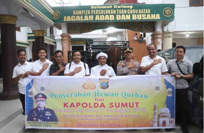  Kapolda Sumut Serahkan Sapi Kurban 600 Kg ke Persulukan Serambi Babussalam Simalungun
