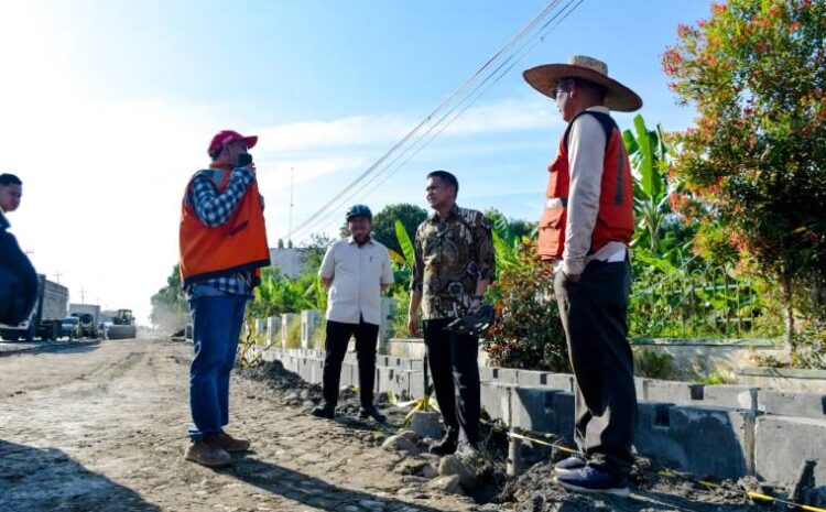  Wakil Bupati Sergai Tinjau Progres Pelebaran Jalan Nasional di Sei Rampah