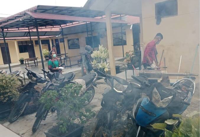 Gerak Cepat Polsek Kotapinang Fogging Mako dan Permukiman, Cegah Ancaman DBD