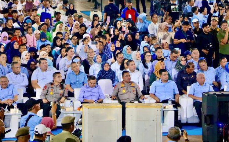 Gedung Astaka Membiru, Ribuan Buruh Sumut Kompak Suarakan Aspirasi di Perayaan May Day 2026