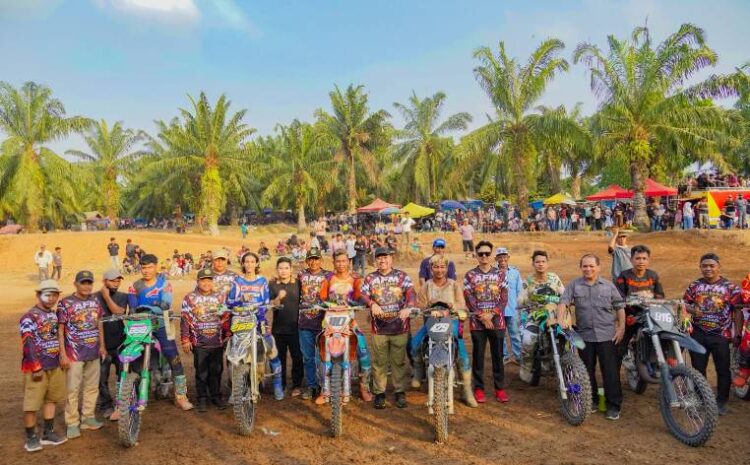  Sirkuit Laut Tador Meriah, Bupati Baharuddin Tutup Kejuaraan Grasstrack 2026