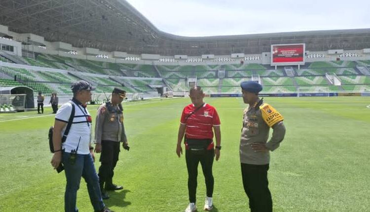  Dansat Brimob Polda Sumut Tinjau Kesiapan Stadion Hingga Pengamanan, Pastikan Aman dan Lancar Pertandingan Indonesia Vs Myanmar