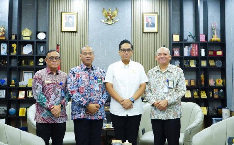  Rico Waas–Kemenkeu Bahas Penguatan Ekonomi Medan, UMKM dan Belawan Jadi Fokus