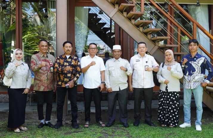  Terima Audiensi Gerakan Sosial KBB, Zakiyuddin Harahap Tegaskan Pemko Medan Siap Benahi Belawan dan Minta Dukungan Komunitas