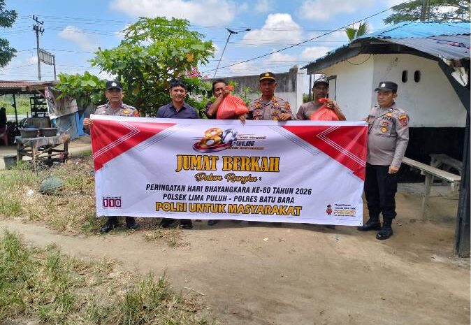  Sambut Hut Bhayangkara Ke-80, Polsek Lima Puluh Gelar Jumat Berkah Bagi Mitra