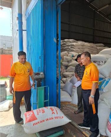  Kapolres Batu Bara Pantau Langsung Distribusi Jagung Binaan Polres Batu Bara Ke Bulog Asahan