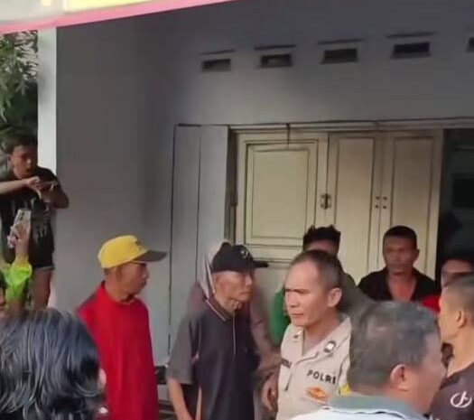  Suami Keluar Kota, Istri Selingkuh Digeruduk Warga