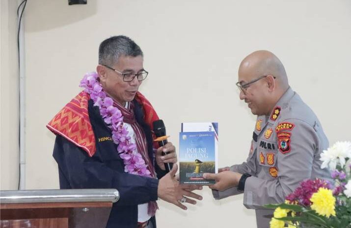  Bunga Untuk Keadilan, Hinca Panjaitan Ajak Polres Karo Tebarkan Keharuman Pelayanan