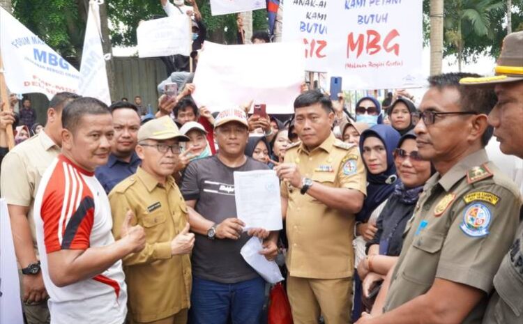  Wakil Bupati Deli Serdang Terima Aspirasi Masyarakat Peduli MBG