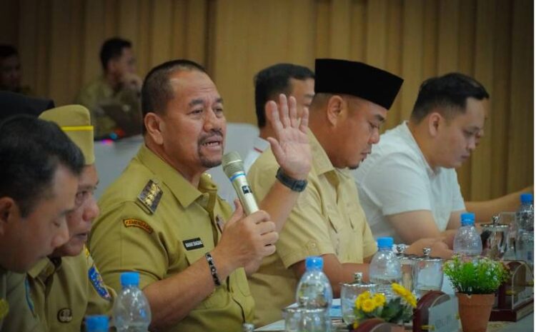  Pembinaan Camat, Lurah dan Kades, Bupati Ingatkan Patuh Aturan Kelola APBD