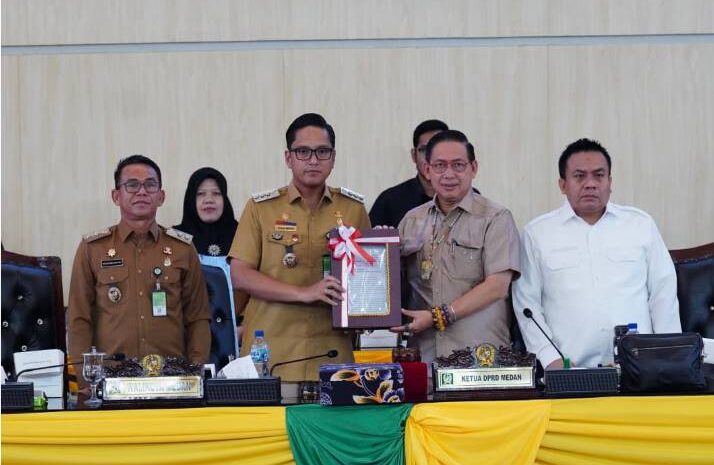  Ranperda Pertanggungjawaban Pelaksanaan APBD TA 2025 Disetujui, Wali Kota Medan Apresiasi Sinergitas Antara Legislatif dan Eksekutif
