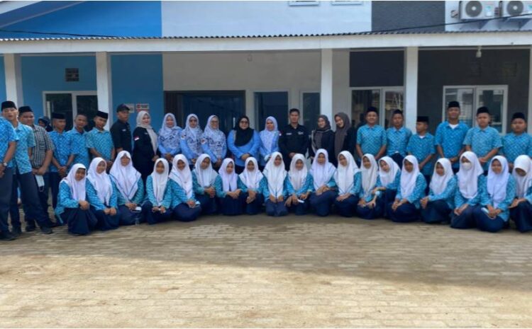  Kepsek MTsN Dolok Masihul Apresiasi Kebersihan Dapur SPPG Dolok Manampang