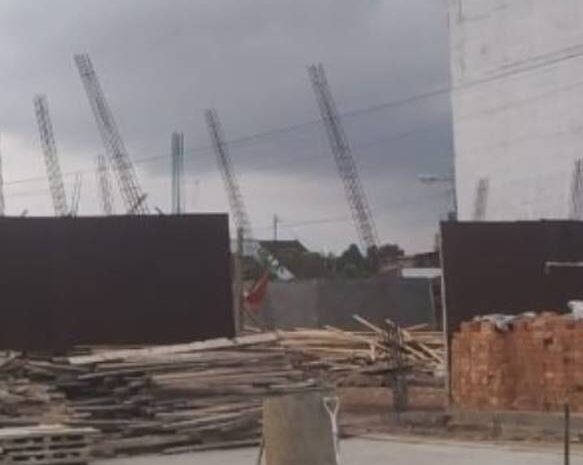  Wins Square Disorot Karena Papan PBG Tak Terlihat, Dua Oknum Wartawan Ditangkap Kasus Dugaan Pemerasan