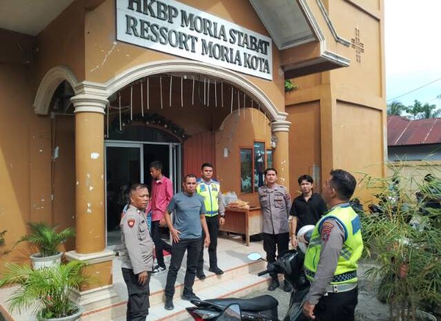  Sat Lantas Polres Langkat Patroli Gereja, Pastikan Ibadah Minggu Berlangsung Aman dan Lancar