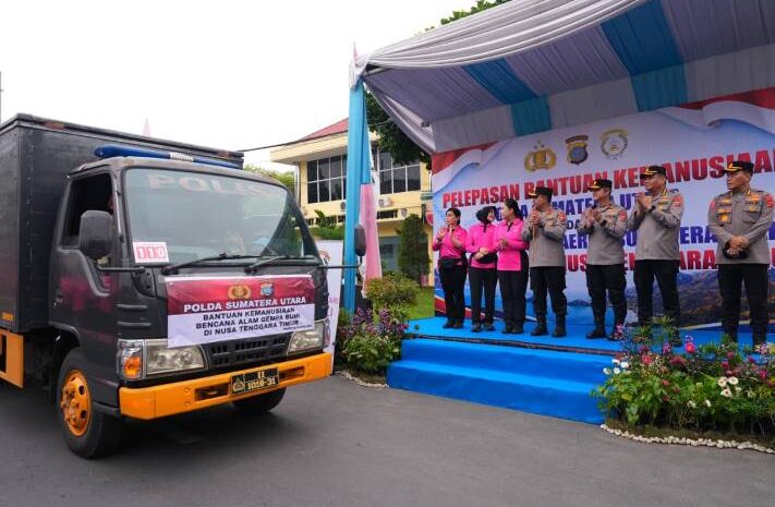  Polda Sumut Berangkatkan 25 Ton Bantuan Kemanusiaan Tahap Pertama untuk Korban Gempa NTT