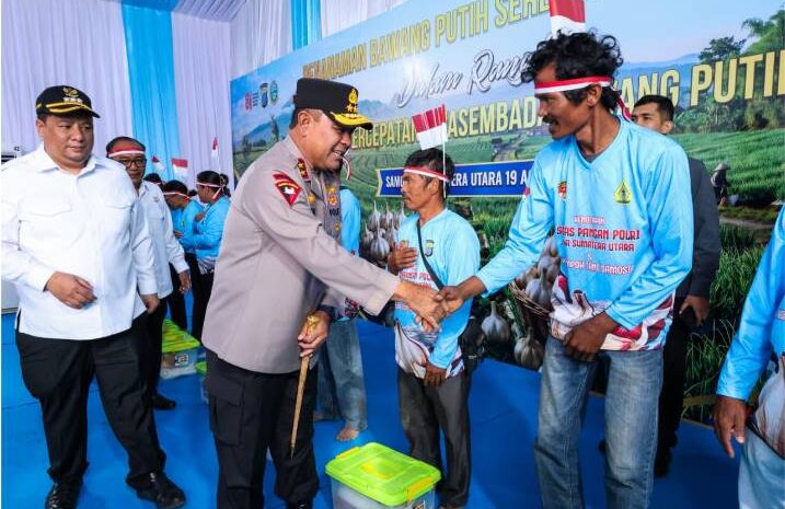  Kapolda Sumut Cek Langsung Pemeriksaan Kesehatan Gratis Untuk Warga Samosir