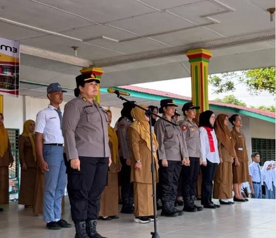  Peringati HUT Polwan Ke-78, Polwan Polres Asahan Gelar Police Goes to School di SMAN 2 Kisaran