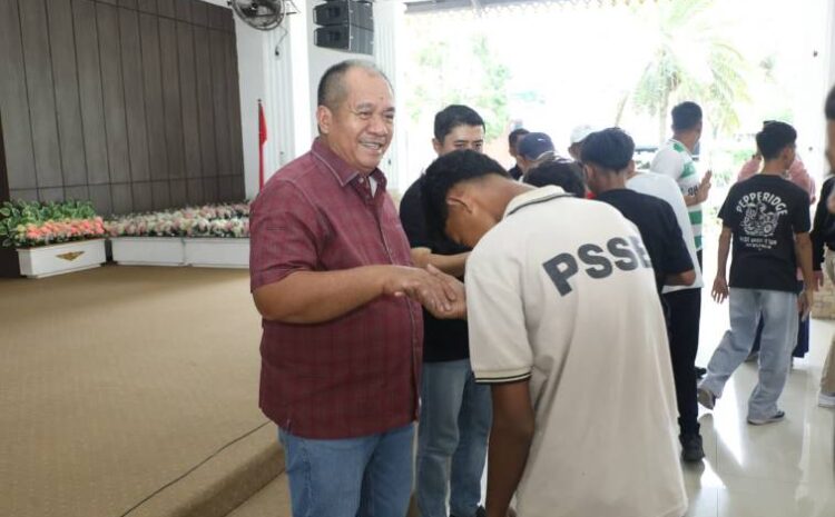  Bupati Asahan Lepas Kontingen Soeratin U-13 dan U-15, Targetkan Juara dan Tembus Tingkat Nasional