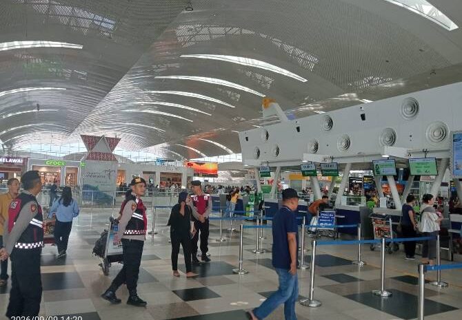  Kapolresta Deli Serdang Terus Pantau Situasi Bandara Kualanamu Pasca Pembatalan Penerbangan, Situasi Tetap Aman dan Kondusif