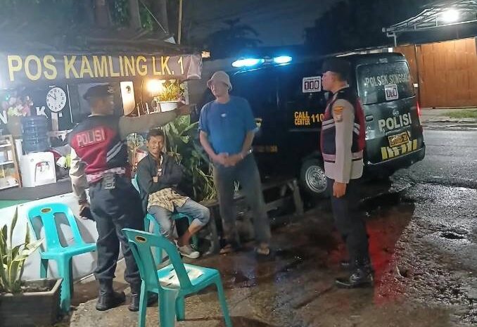  Patroli Dini Hari Polsek Sunggal Intensifkan Pengamanan, Antisipasi Kejahatan Jalanan dan Tawuran